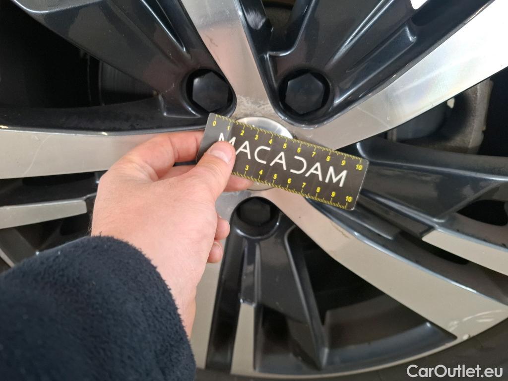  Peugeot  5008  GT Line 1.5 HDi 130CV BVA8 E6dT #31