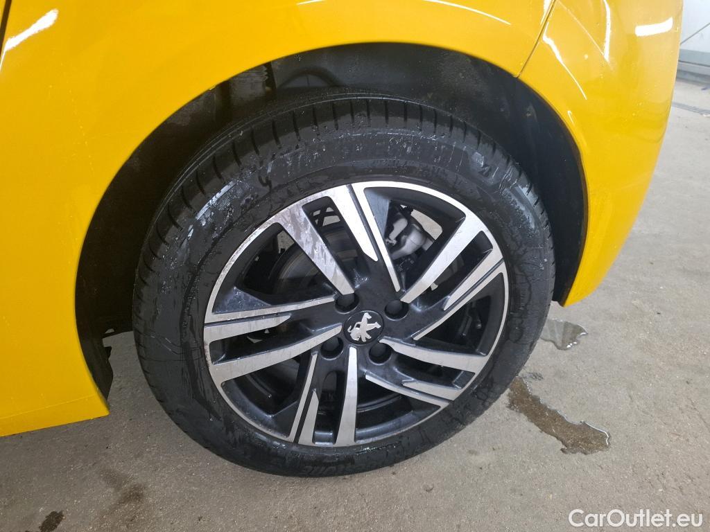  Peugeot  208  Allure Pack 1.2 PureTech 100CV BVA8 E6d #32