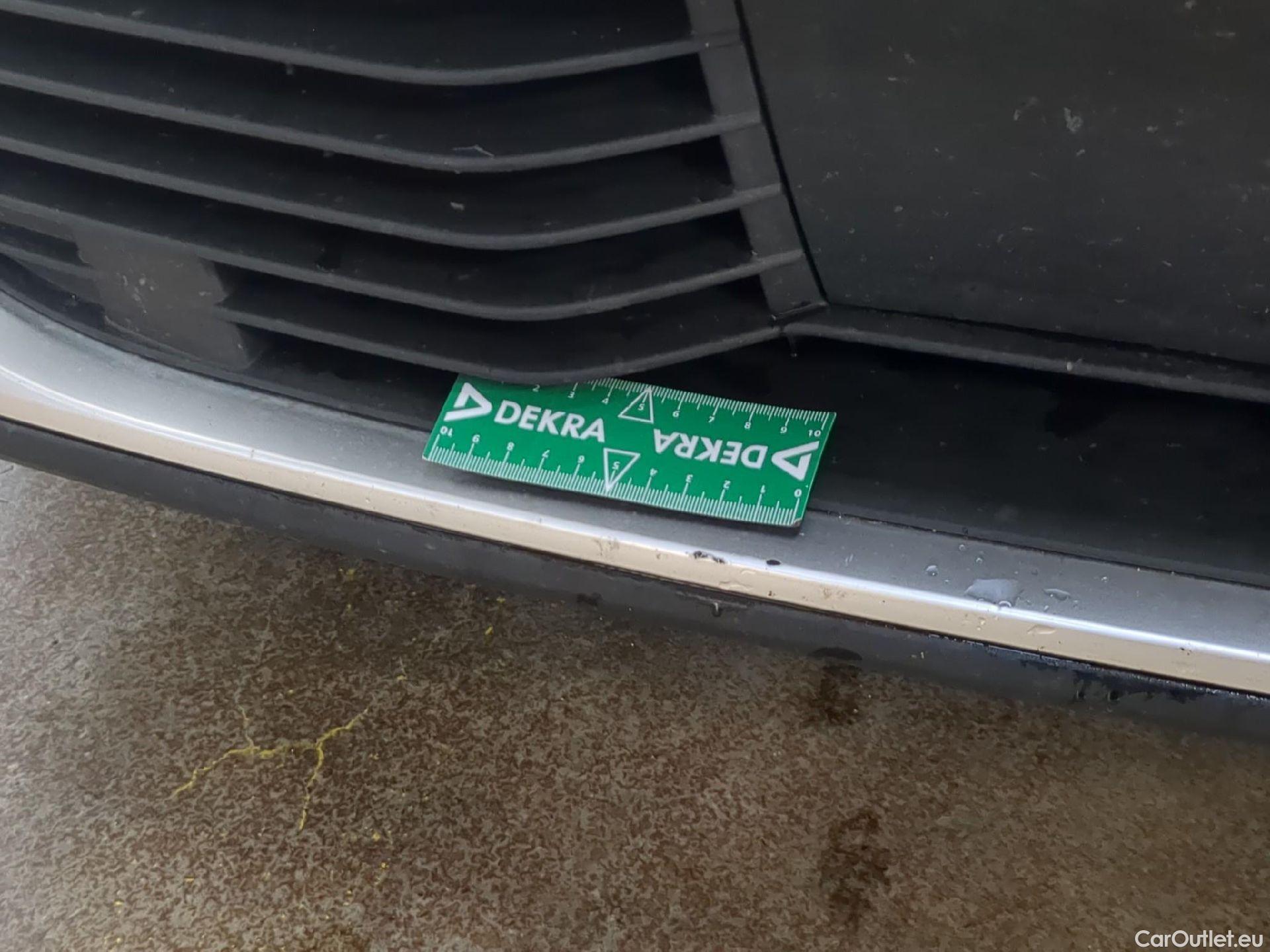  Peugeot  2008  Allure 1.5 HDi 100CV BVM6 E6d #33