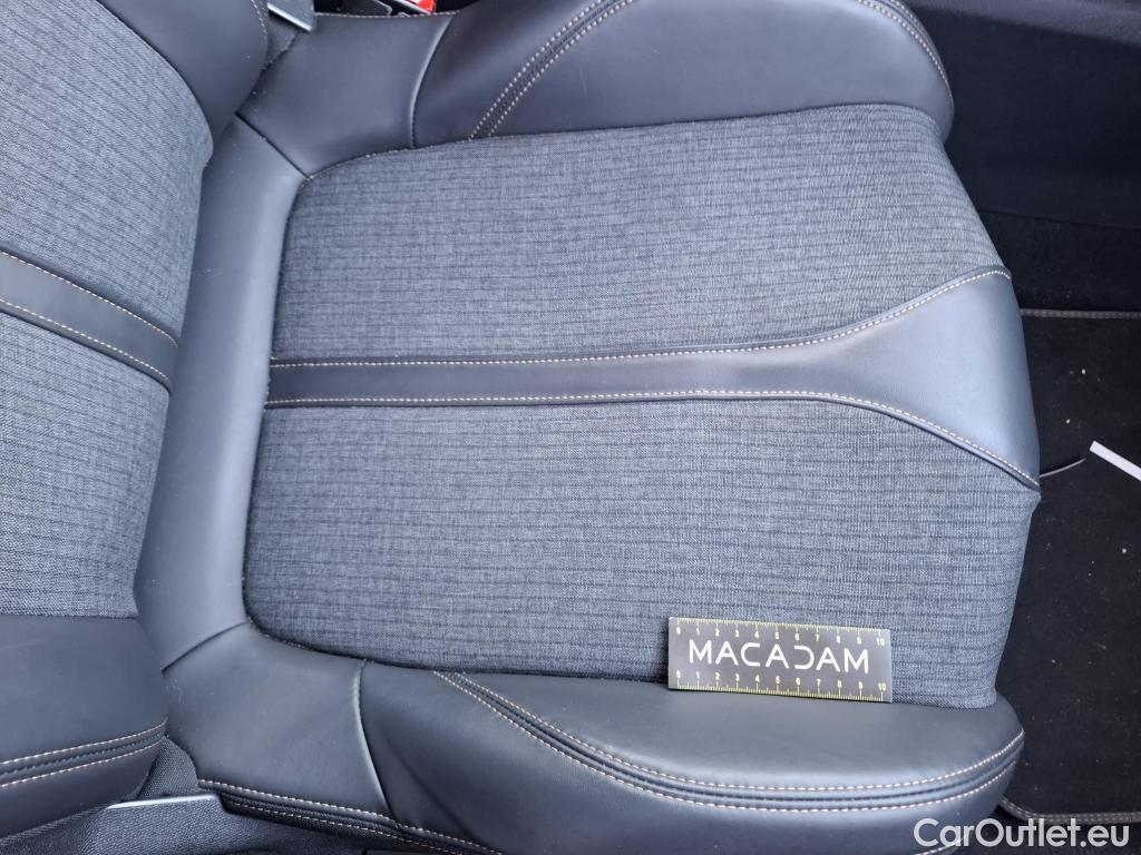  Peugeot  5008  GT Line 1.5 HDi 130CV BVA8 E6dT #61