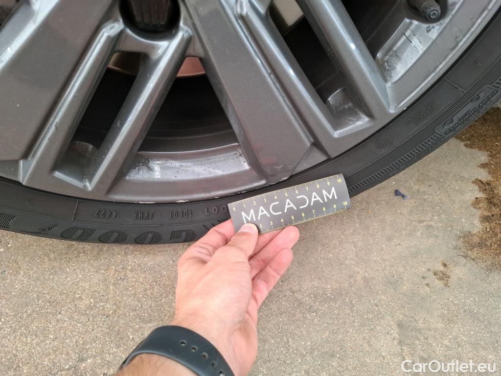  Peugeot  308  Active Pack 1.2 PureTech 130CV BVA8 E6d #52