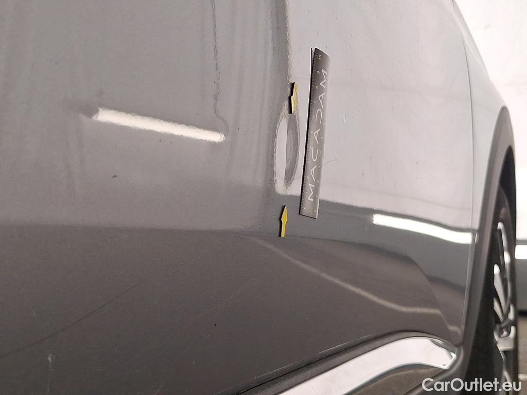  Peugeot  3008  Allure Pack 1.5 HDi 130CV BVA8 E6d #2