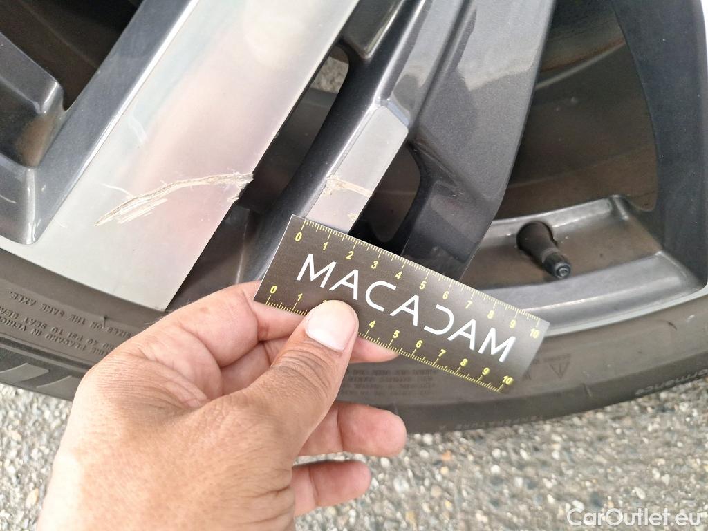  Peugeot  3008  Allure Pack 1.5 HDi 130CV BVA8 E6d #16