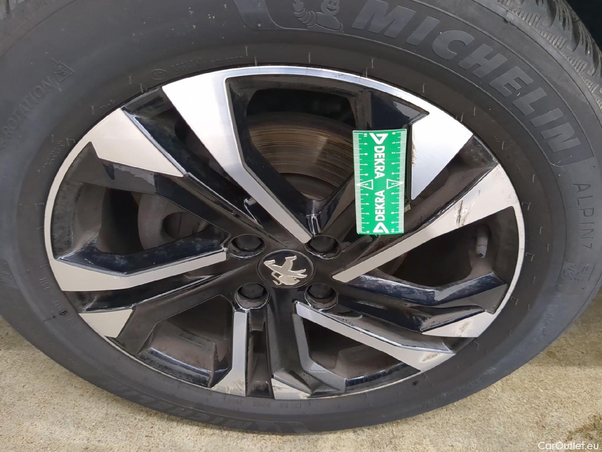  Peugeot  2008  Allure 1.5 HDi 100CV BVM6 E6d #8