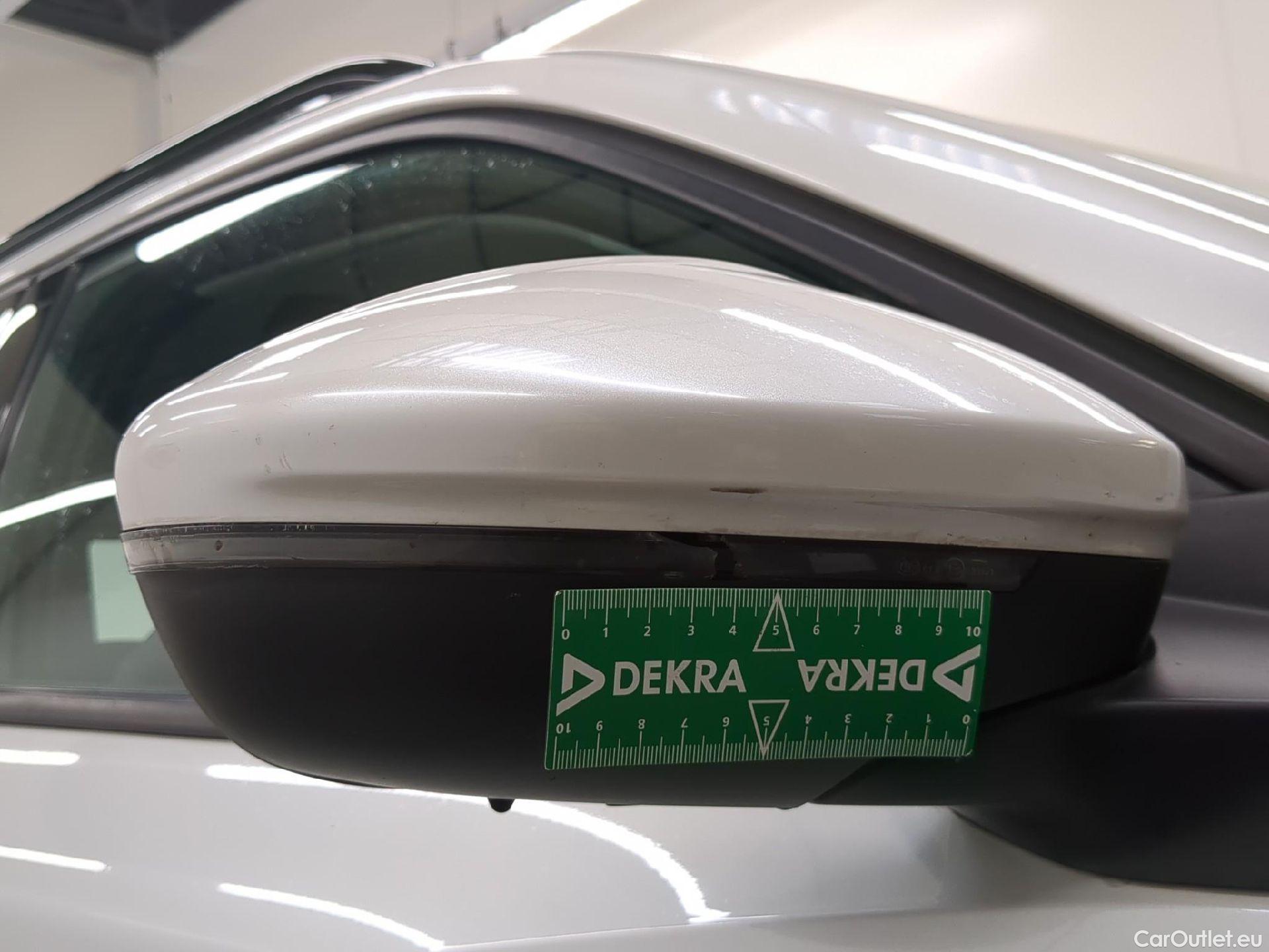  Peugeot  2008  Allure 1.5 HDi 100CV BVM6 E6d #21