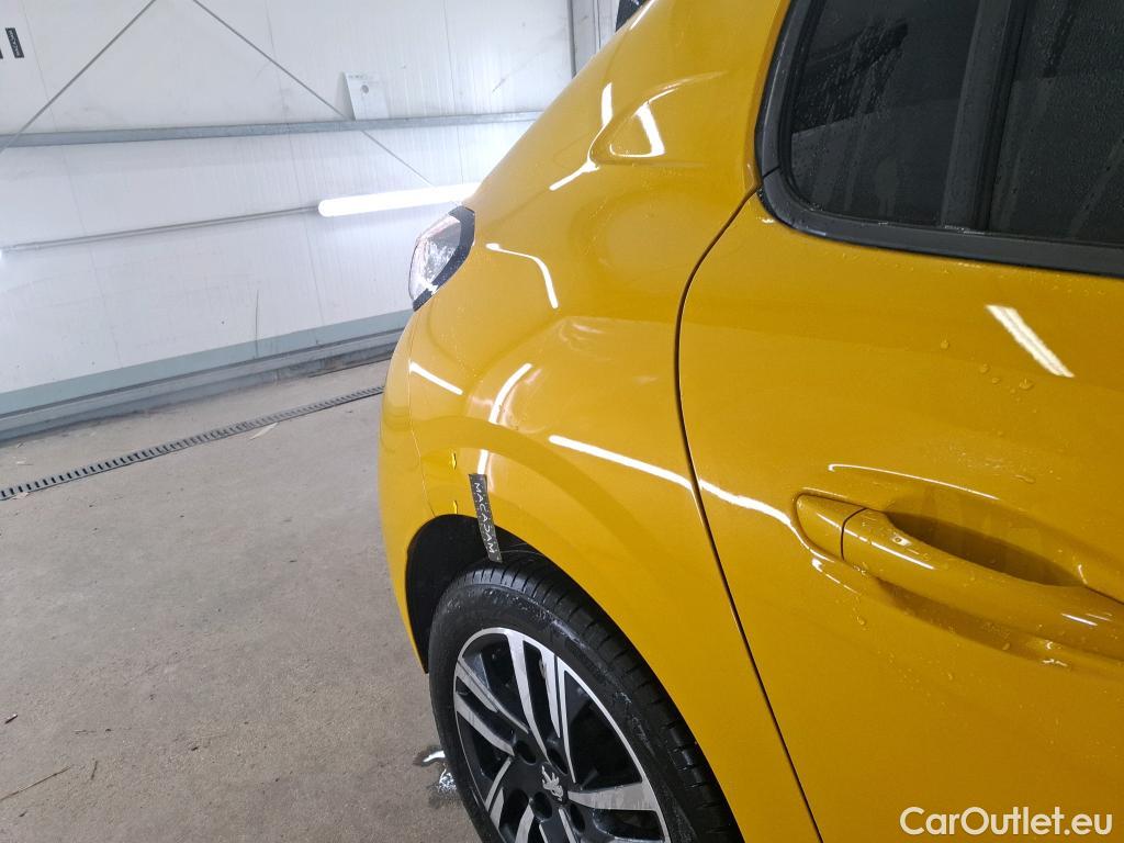  Peugeot  208  Allure Pack 1.2 PureTech 100CV BVA8 E6d #4