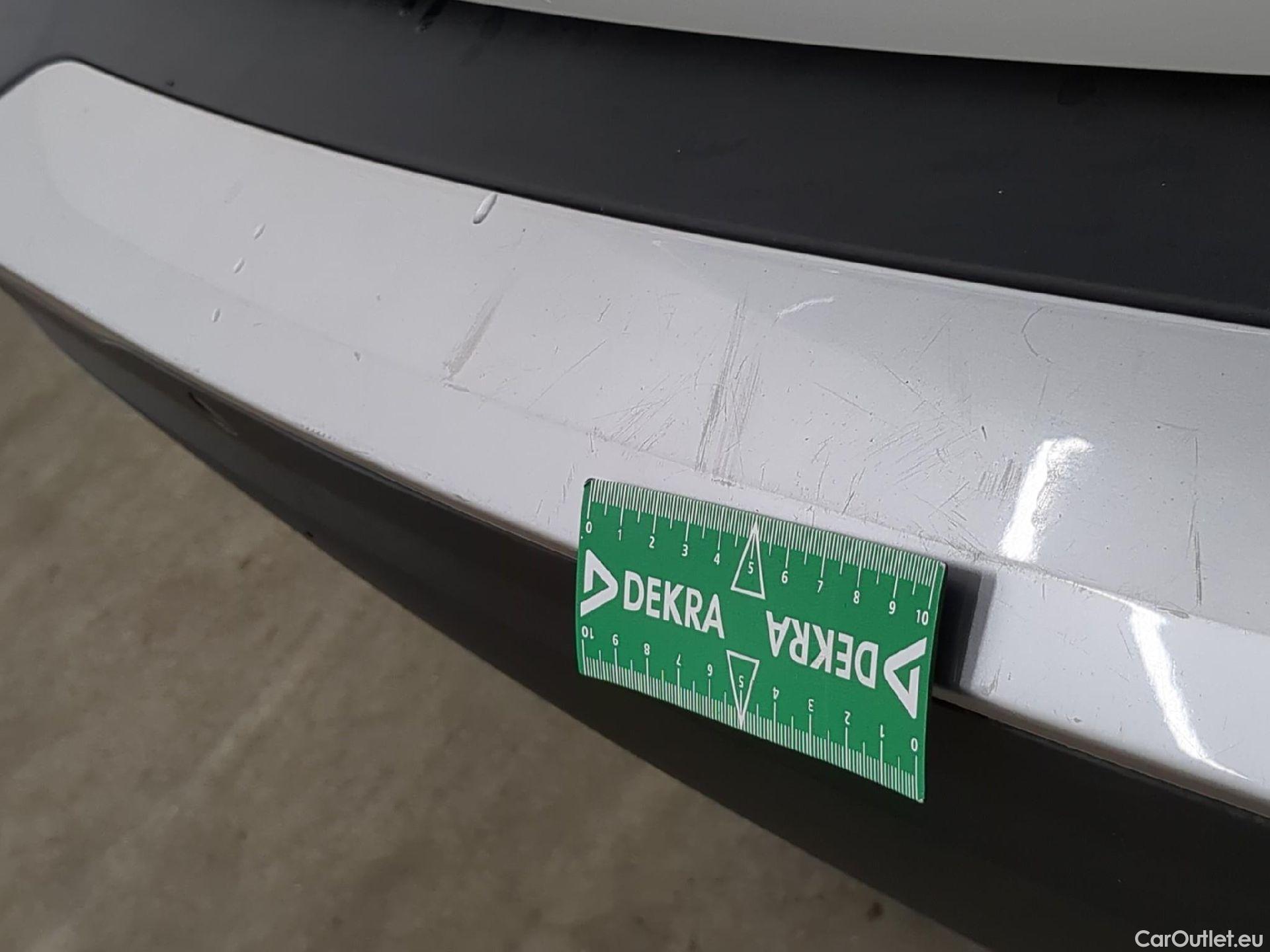  Peugeot  2008  Allure 1.5 HDi 100CV BVM6 E6d #46