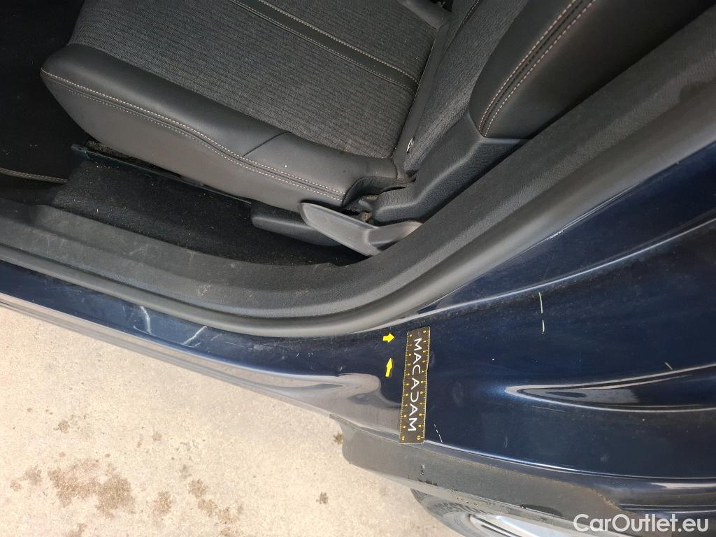  Peugeot  5008  GT Line 1.5 HDi 130CV BVA8 E6dT #65