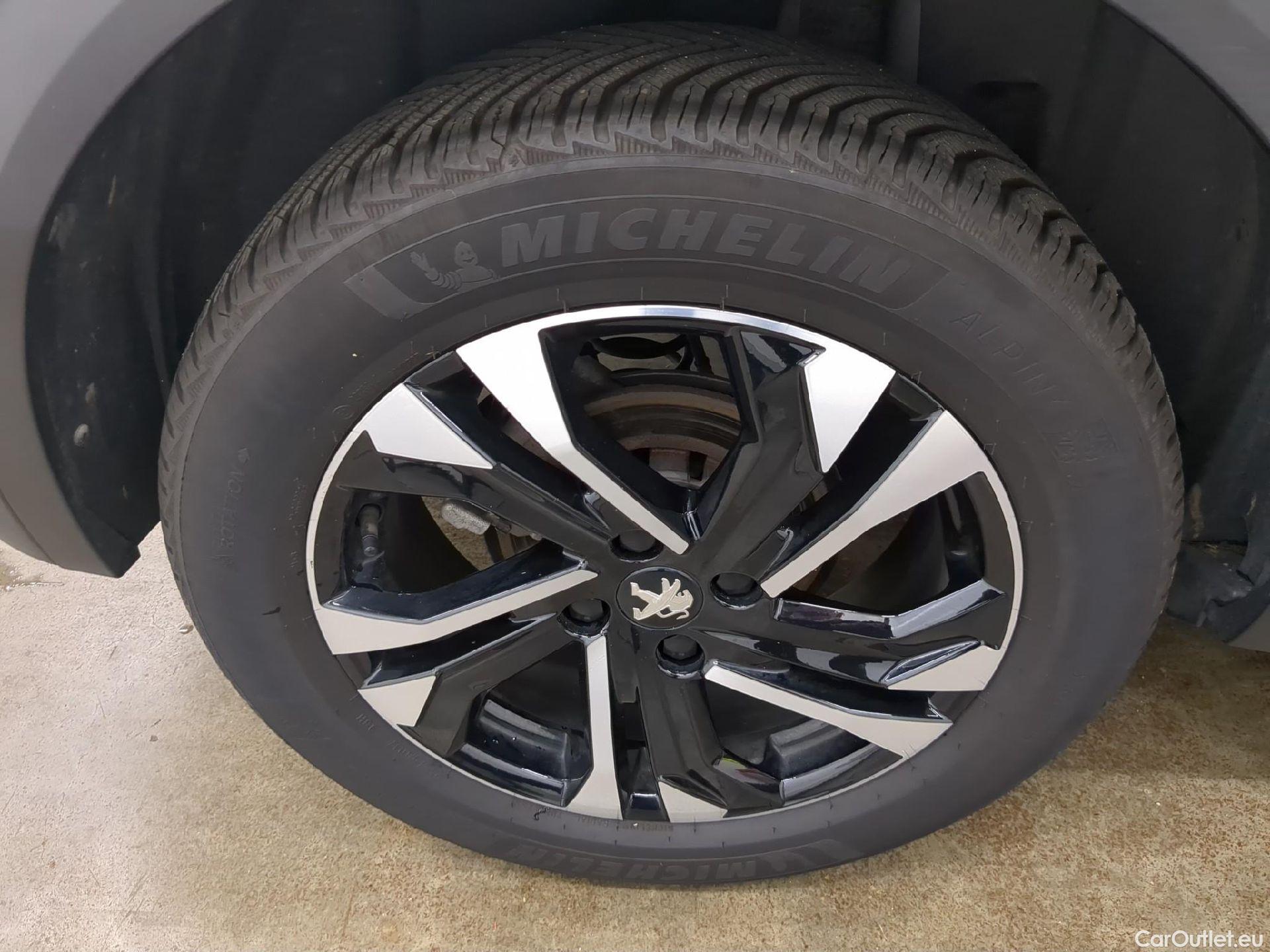  Peugeot  2008  Allure 1.5 HDi 100CV BVM6 E6d #15