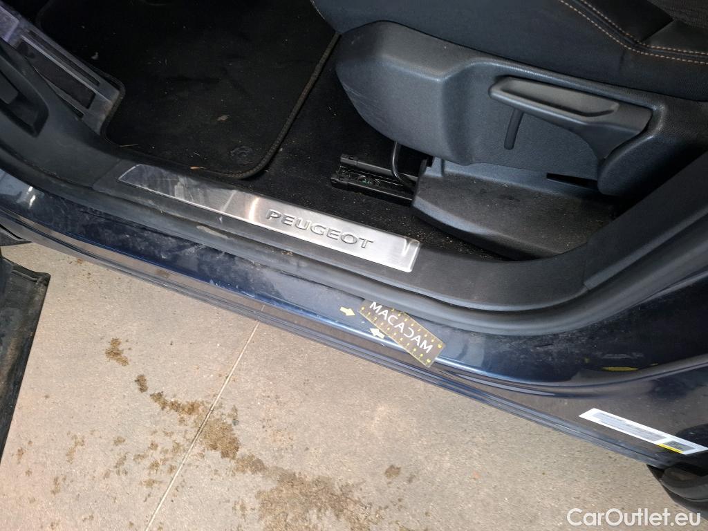  Peugeot  5008  GT Line 1.5 HDi 130CV BVA8 E6dT #46