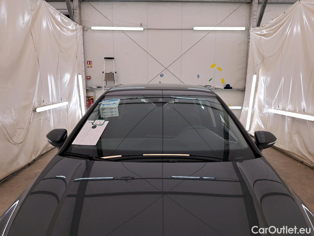  Volkswagen  Golf  VOLKSWAGEN / 2020 / 5P / Berline 2.0 TDI SCR 150 DSG7 Life Busi 1st #1