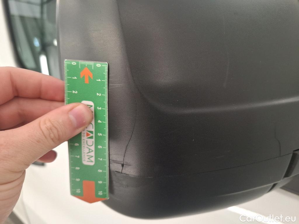  Renault  Trafic RENAULT  4p Combi Zen L2 Energy dCi 125 8 places #43