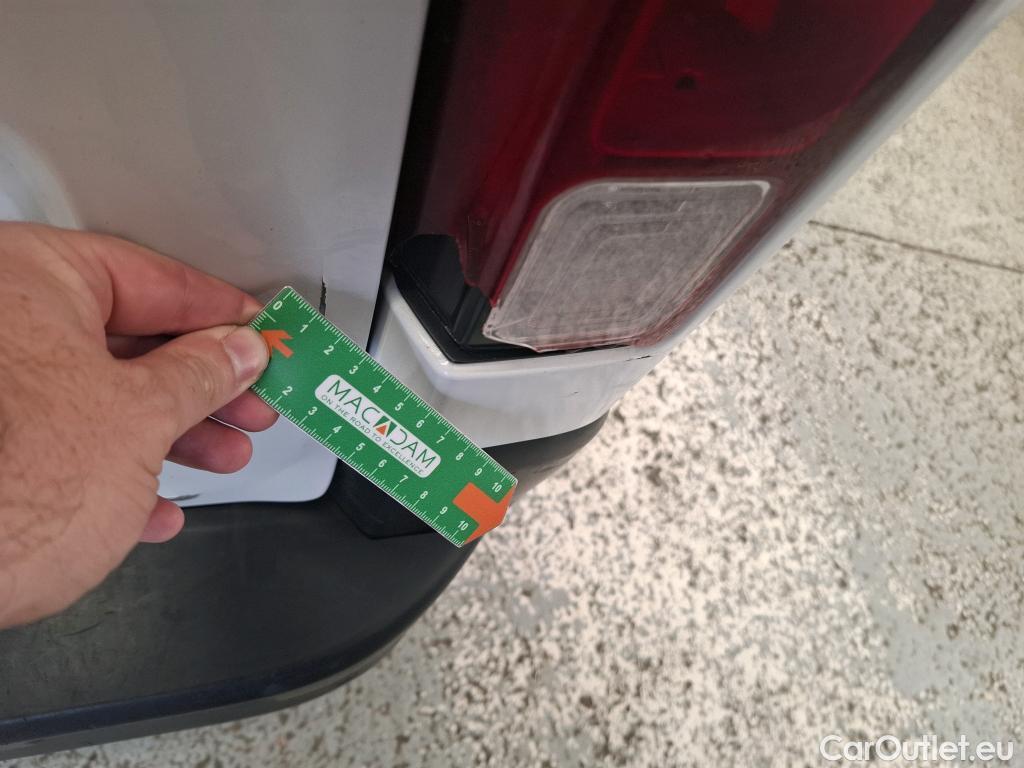  Renault  Trafic RENAULT  4p Combi Zen L2 Energy dCi 125 8 places #37