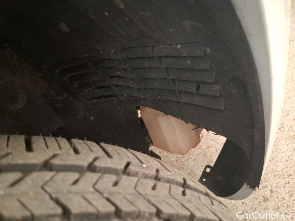  Renault  Trafic RENAULT  4p Combi Zen L2 Energy dCi 125 8 places #33