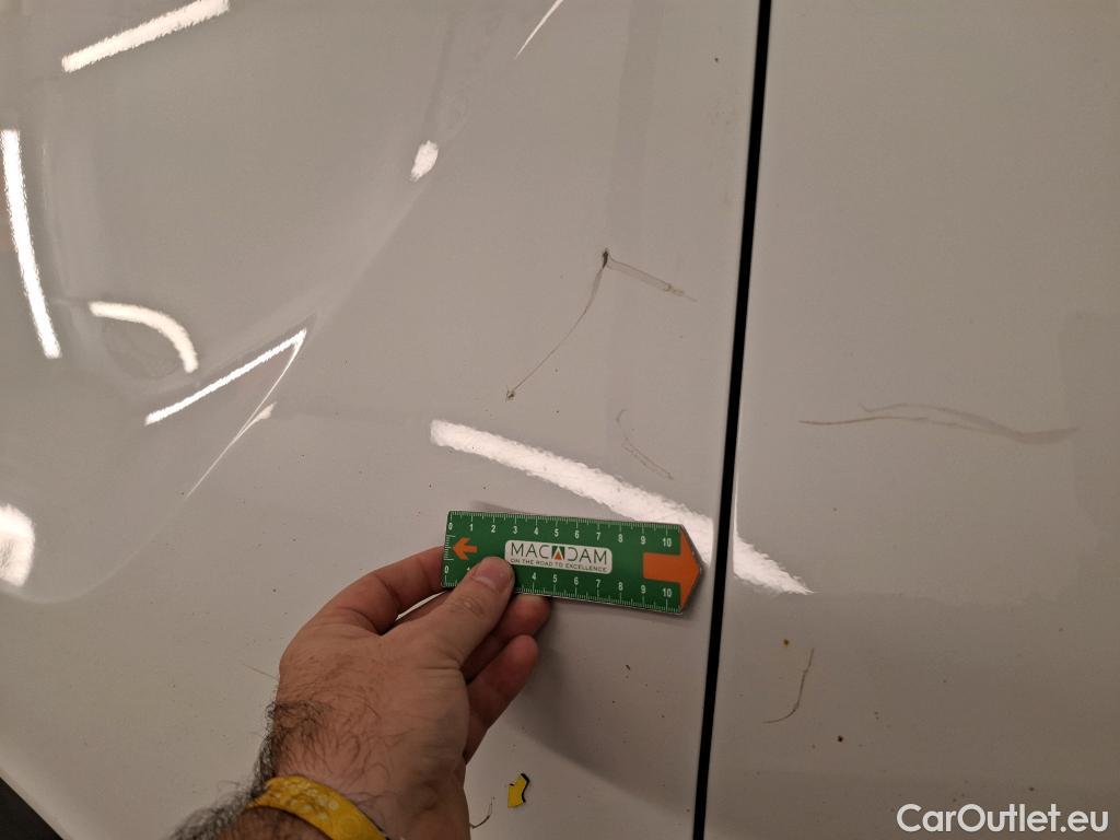  Renault  Trafic RENAULT  4p Combi Zen L2 Energy dCi 125 8 places #27