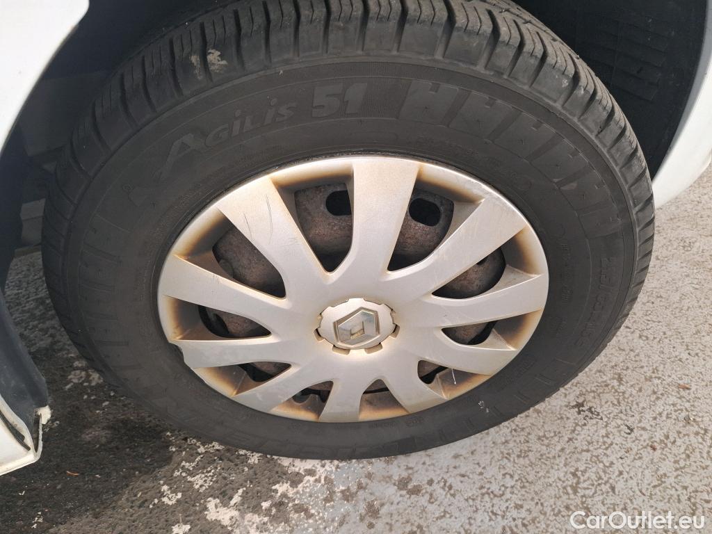  Renault  Trafic RENAULT  4p Combi Zen L2 Energy dCi 125 8 places #45