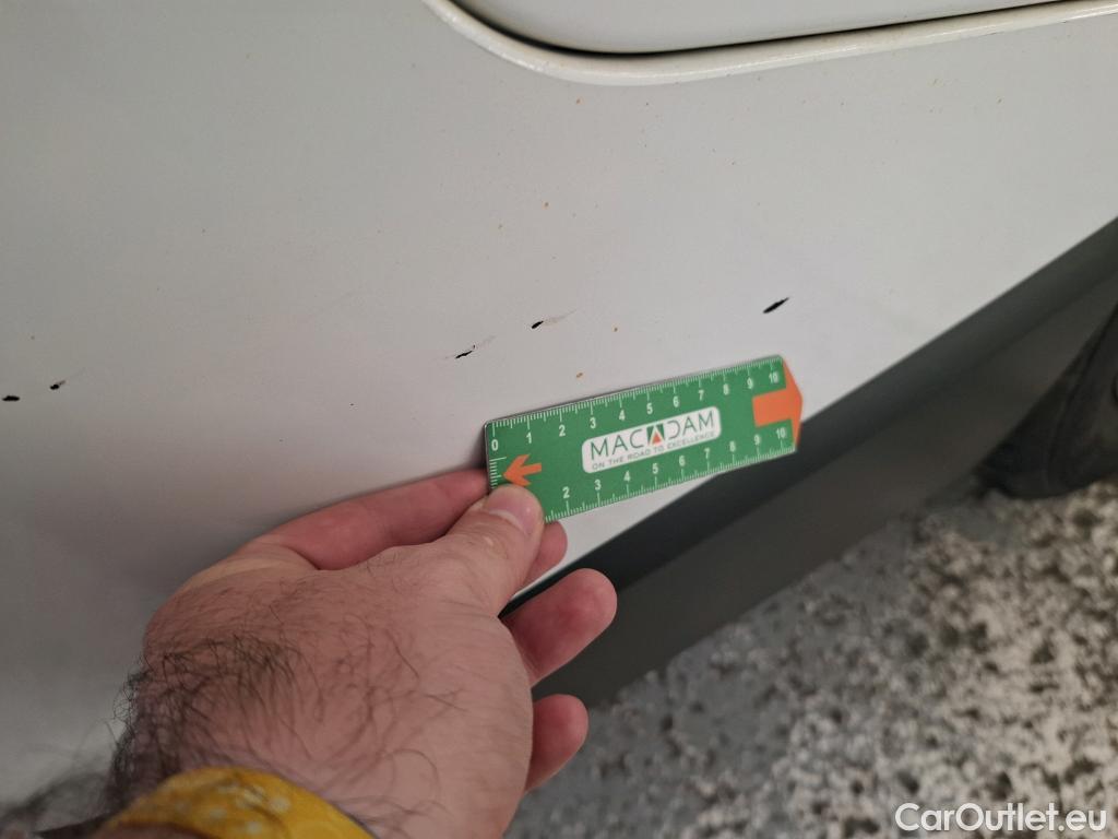  Renault  Trafic RENAULT  4p Combi Zen L2 Energy dCi 125 8 places #62