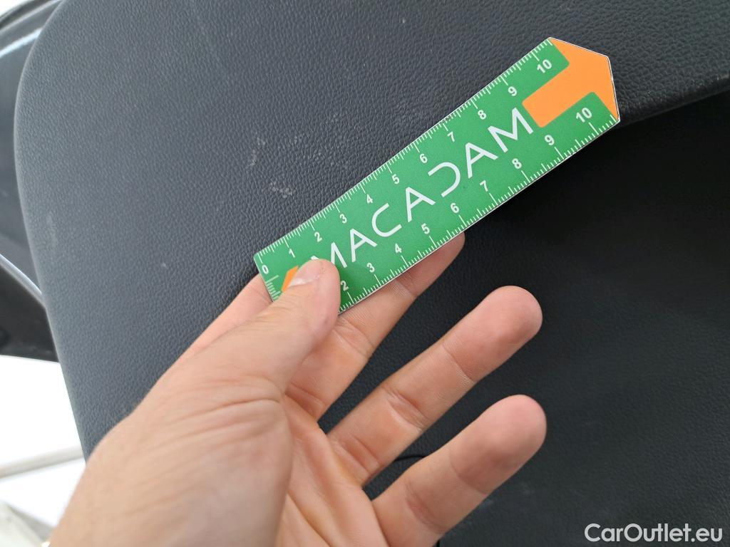  Volkswagen  Golf  VOLKSWAGEN / 2020 / 5P / Berline 2.0 TDI SCR 150 DSG7 Life Busi 1st #12