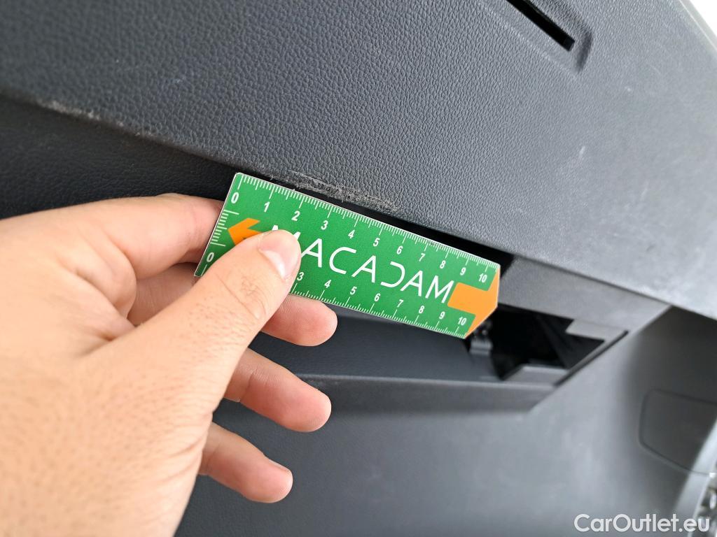  Volkswagen  Golf  VOLKSWAGEN / 2020 / 5P / Berline 2.0 TDI SCR 150 DSG7 Life Busi 1st #10