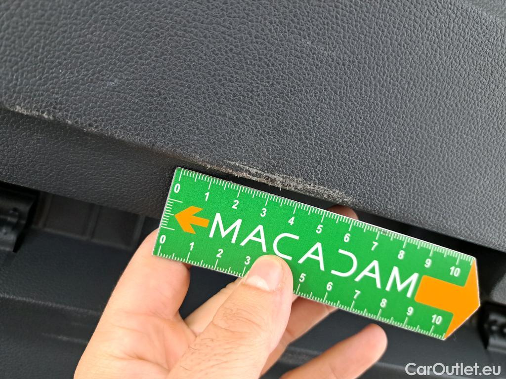  Volkswagen  Golf  VOLKSWAGEN / 2020 / 5P / Berline 2.0 TDI SCR 150 DSG7 Life Busi 1st #13