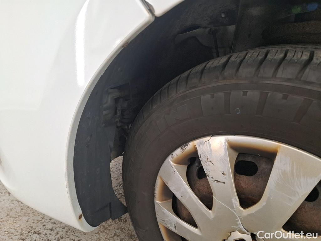  Renault  Trafic RENAULT  4p Combi Zen L2 Energy dCi 125 8 places #31