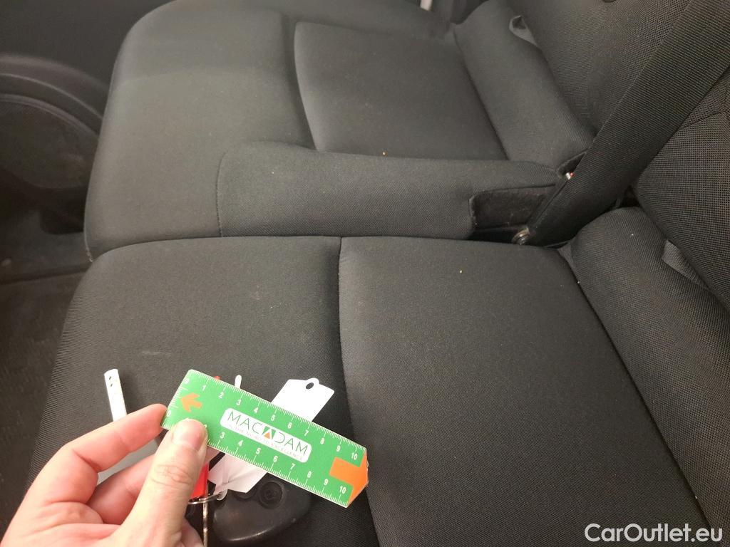  Renault  Trafic RENAULT  4p Combi Zen L2 Energy dCi 125 8 places #51