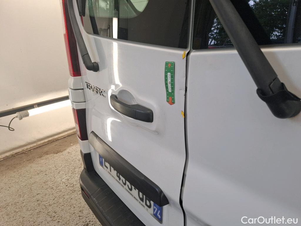 Renault  Trafic RENAULT  4p Combi Zen L2 Energy dCi 125 8 places #22