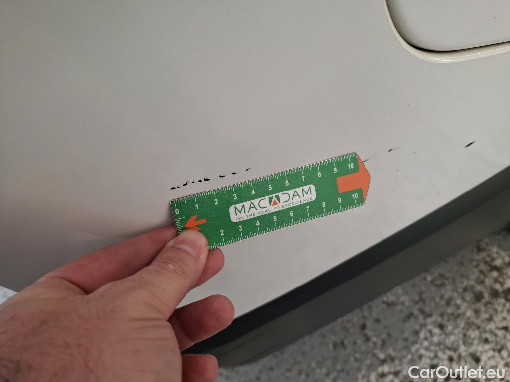  Renault  Trafic RENAULT  4p Combi Zen L2 Energy dCi 125 8 places #61