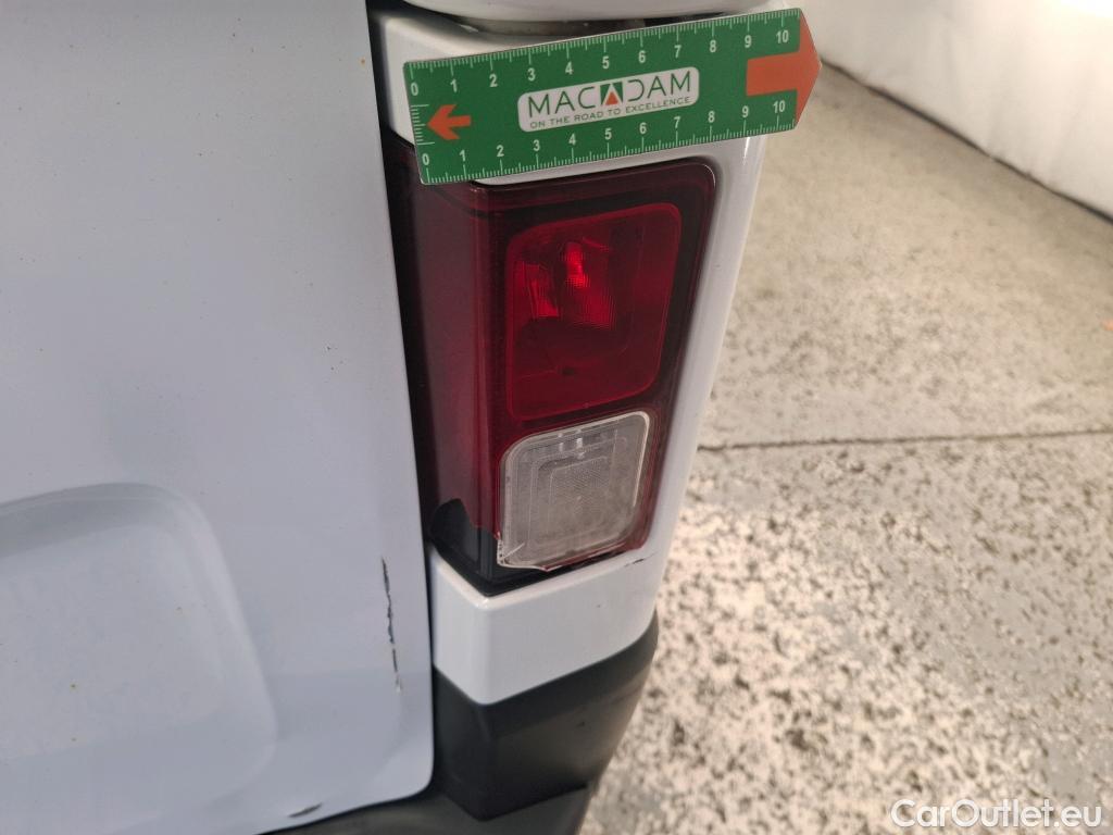  Renault  Trafic RENAULT  4p Combi Zen L2 Energy dCi 125 8 places #36