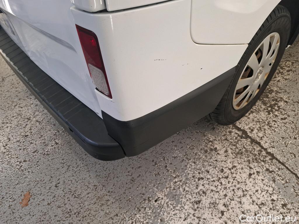  Renault  Trafic RENAULT  4p Combi Zen L2 Energy dCi 125 8 places #60