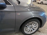  Audi  Q5 Audi  35 TDI S tronic S Edition 5d #11
