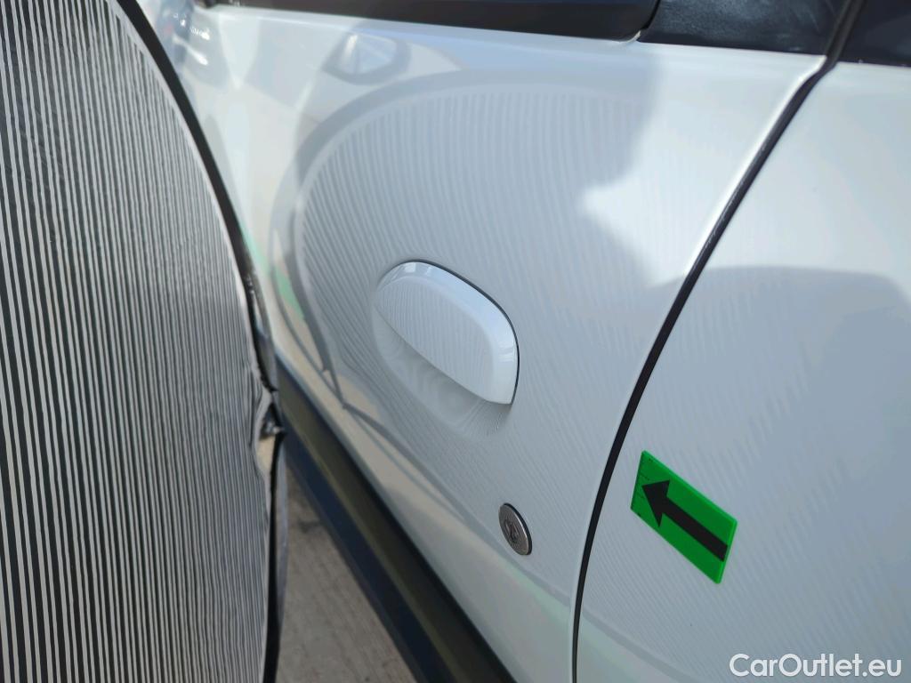  Dacia  Duster 1.5 Blue dCi 115CP Comfort 4WD #28