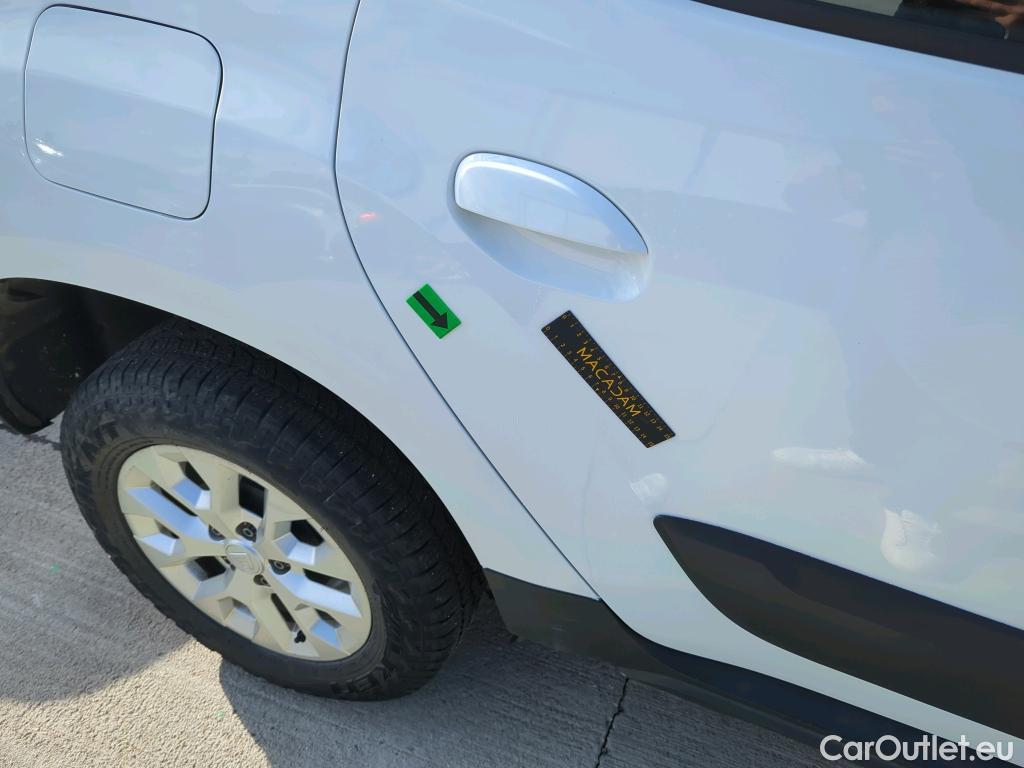  Dacia  Duster 1.5 Blue dCi 115CP Comfort 4WD #23