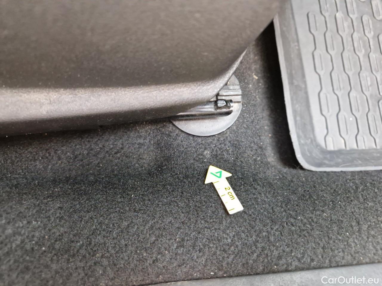  Dacia  Duster 1.5 Blue dCi 115CP Comfort 4WD #40