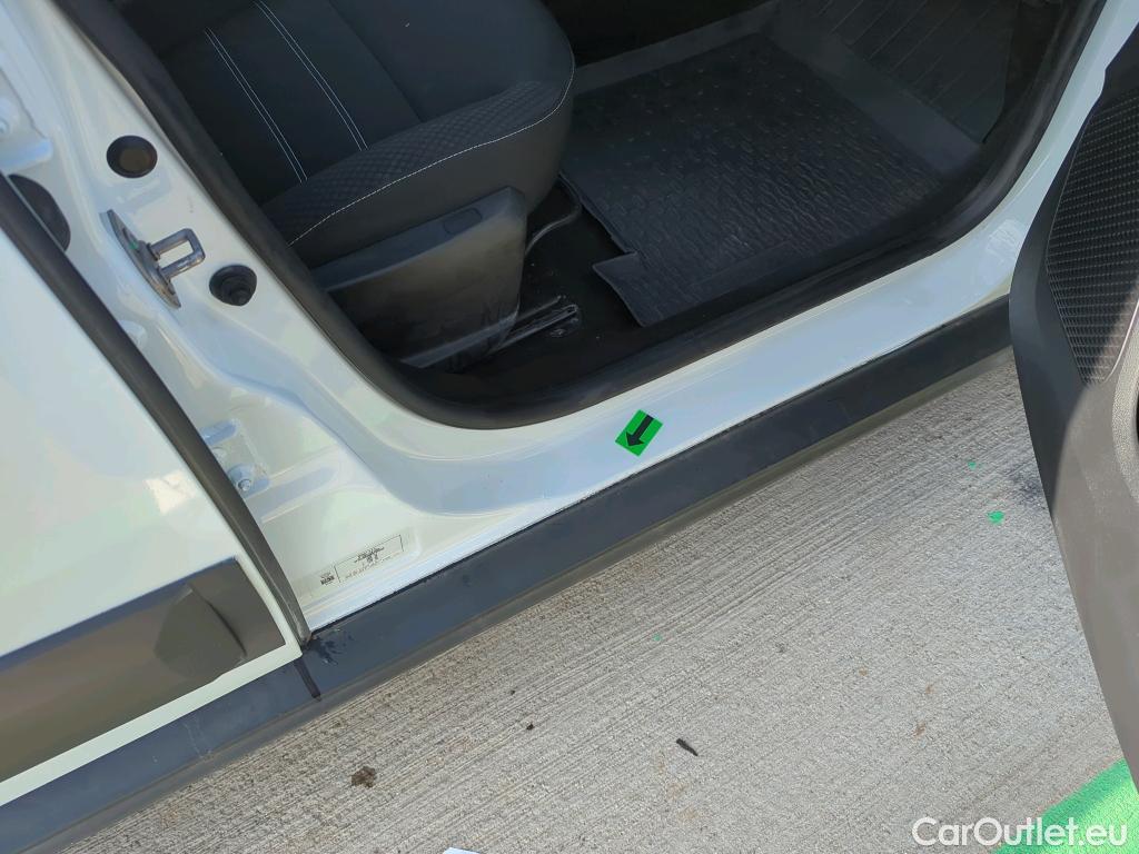  Dacia  Duster 1.5 Blue dCi 115CP Comfort 4WD #25