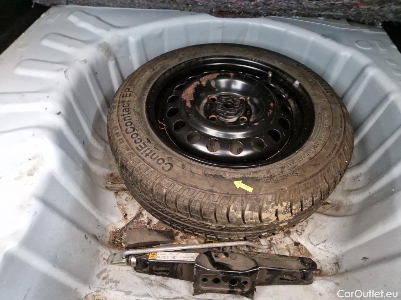  Dacia  Logan 1.0 TCe 90CP Comfort MT6 #57