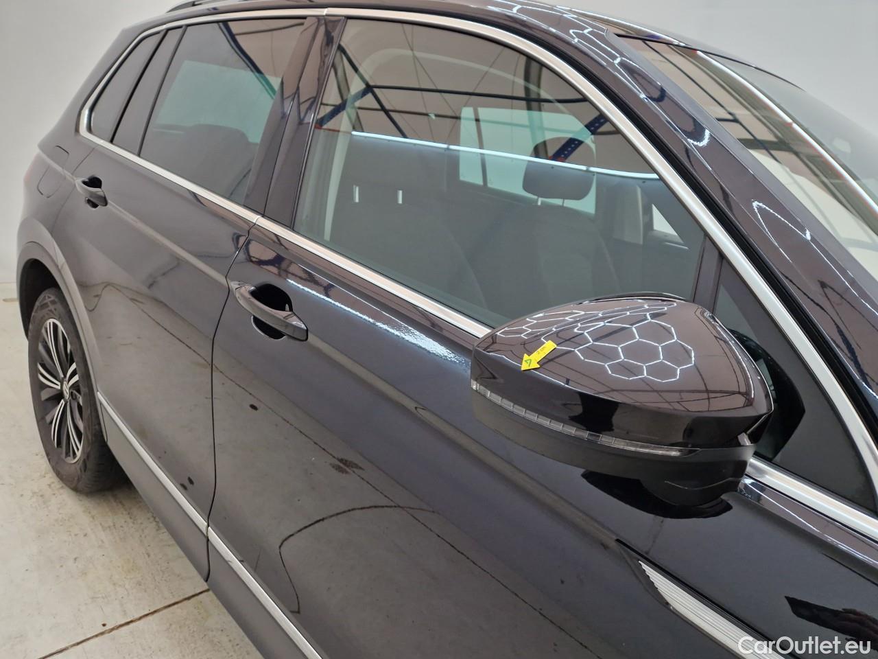  Volkswagen  Tiguan Elegance 2,0 TDI SCR DSG 4Mot #21