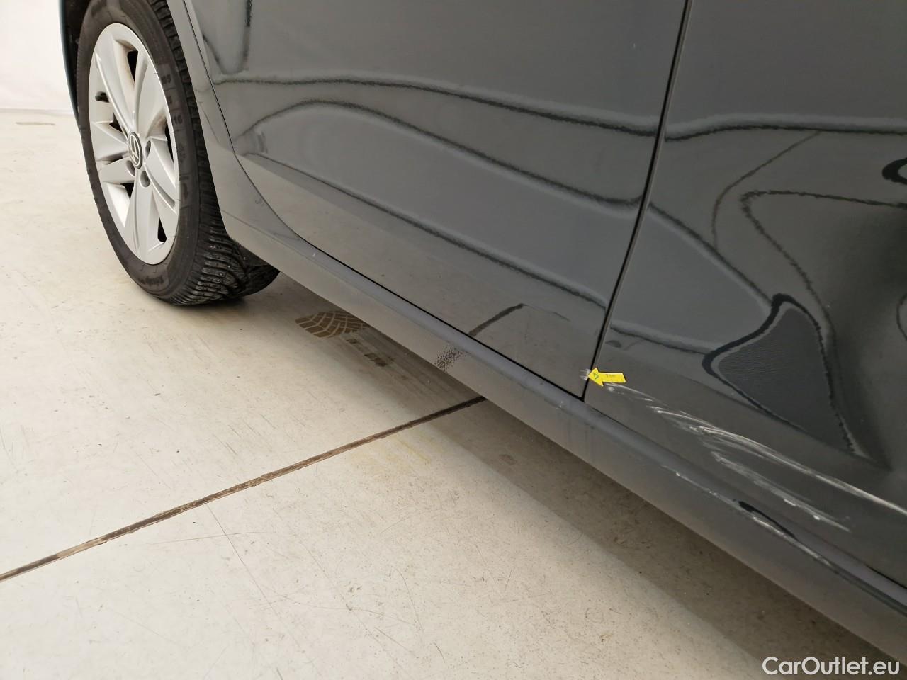  Volkswagen  Golf  1.0 TSI Life #30