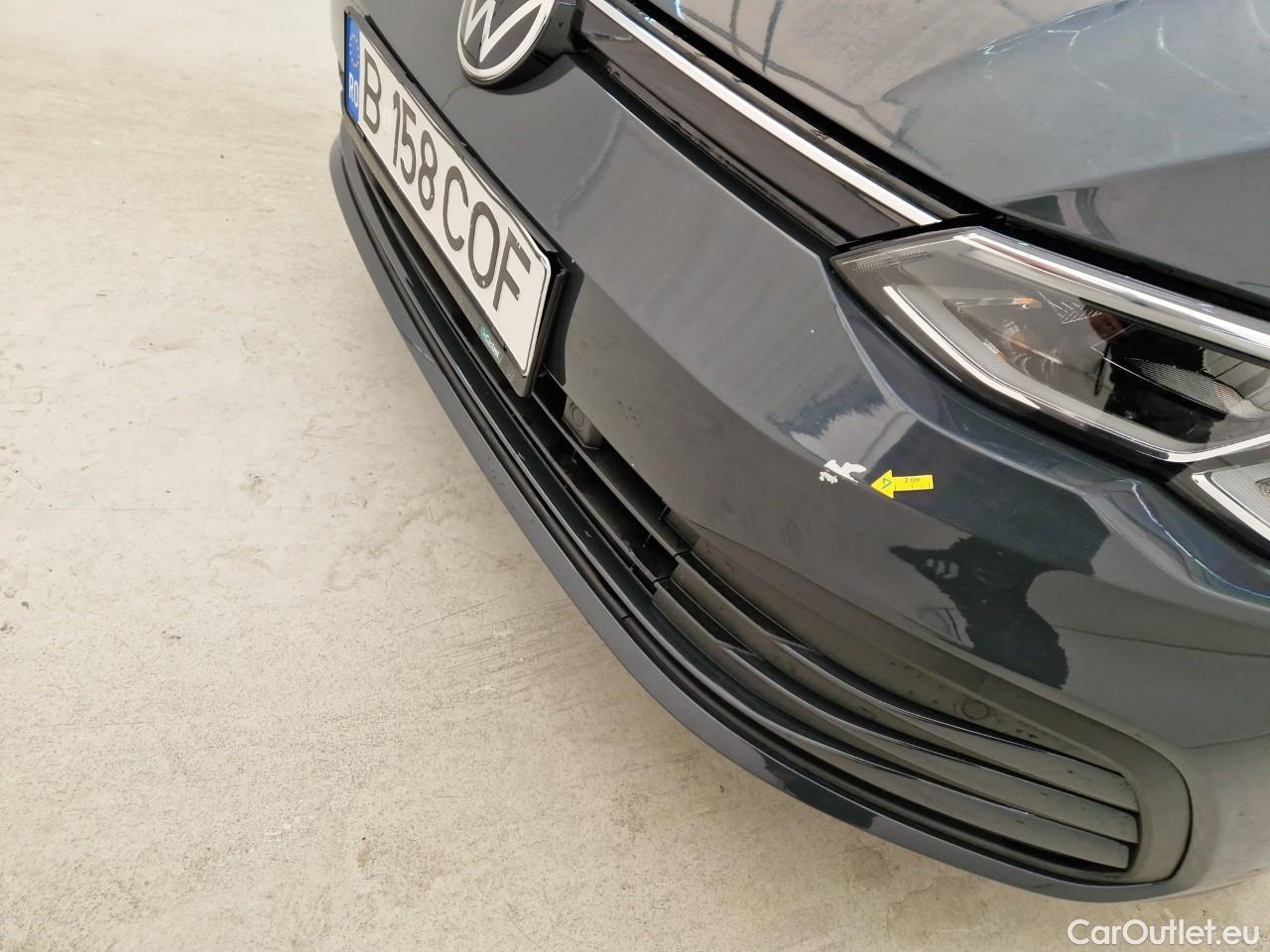  Volkswagen  Golf  1.0 TSI Life #10