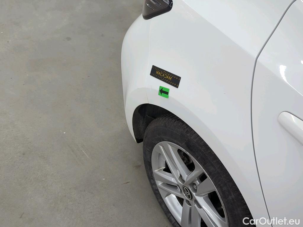  Toyota  Corolla 1.8 Hybrid Dynamic HSD E-CVT #21