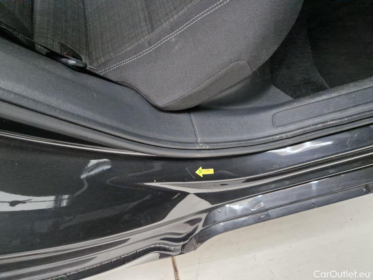  Volkswagen  Passat Comfortline 2.0 TDI DSG 150 CP #19