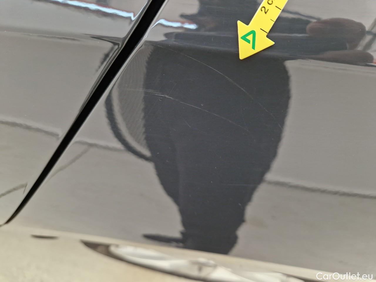  Volkswagen  Golf  1.0 TSI Life #37