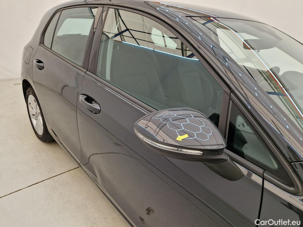  Volkswagen  Golf  1.0 TSI Life #24