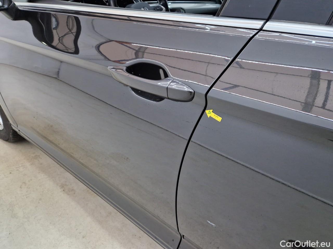  Volkswagen  Passat Comfortline 2.0 TDI DSG 150 CP #2