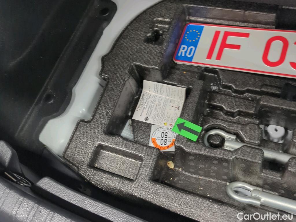  Toyota  Corolla 1.8 Hybrid Dynamic HSD E-CVT #31