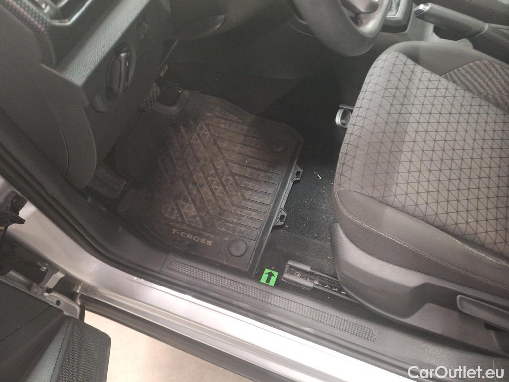  Volkswagen  T-CROSS 1.0 TSI 110CP Life DSG #1