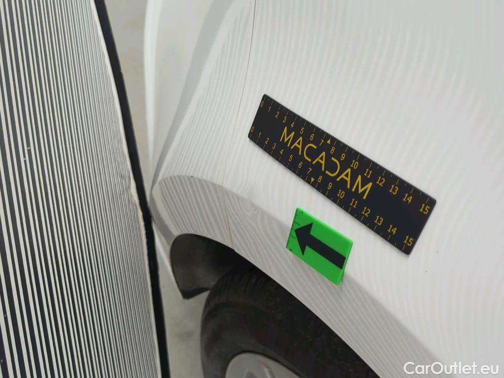  Toyota  Corolla 1.8 Hybrid Dynamic HSD E-CVT #22