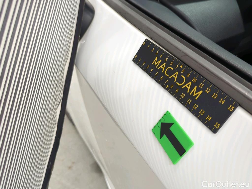  Toyota  Corolla 1.8 Hybrid Dynamic HSD E-CVT #12