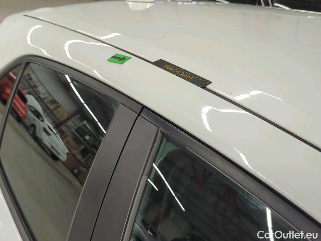  Toyota  Corolla 1.8 Hybrid Dynamic HSD E-CVT #27