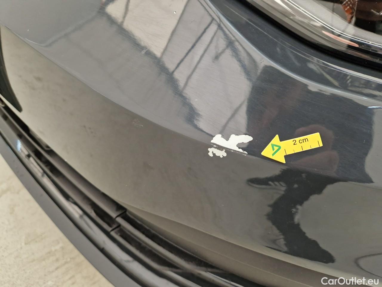  Volkswagen  Golf  1.0 TSI Life #11